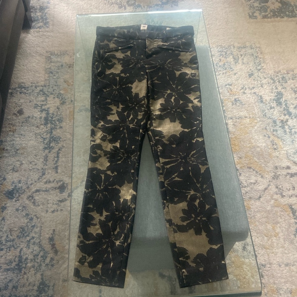 Gap - Cute Festive black and gold pants
